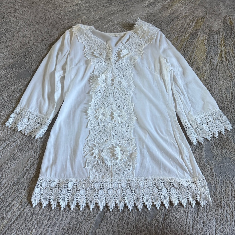 Solitaire Swim white embroidered Coverup Tunic swimsuit cover small